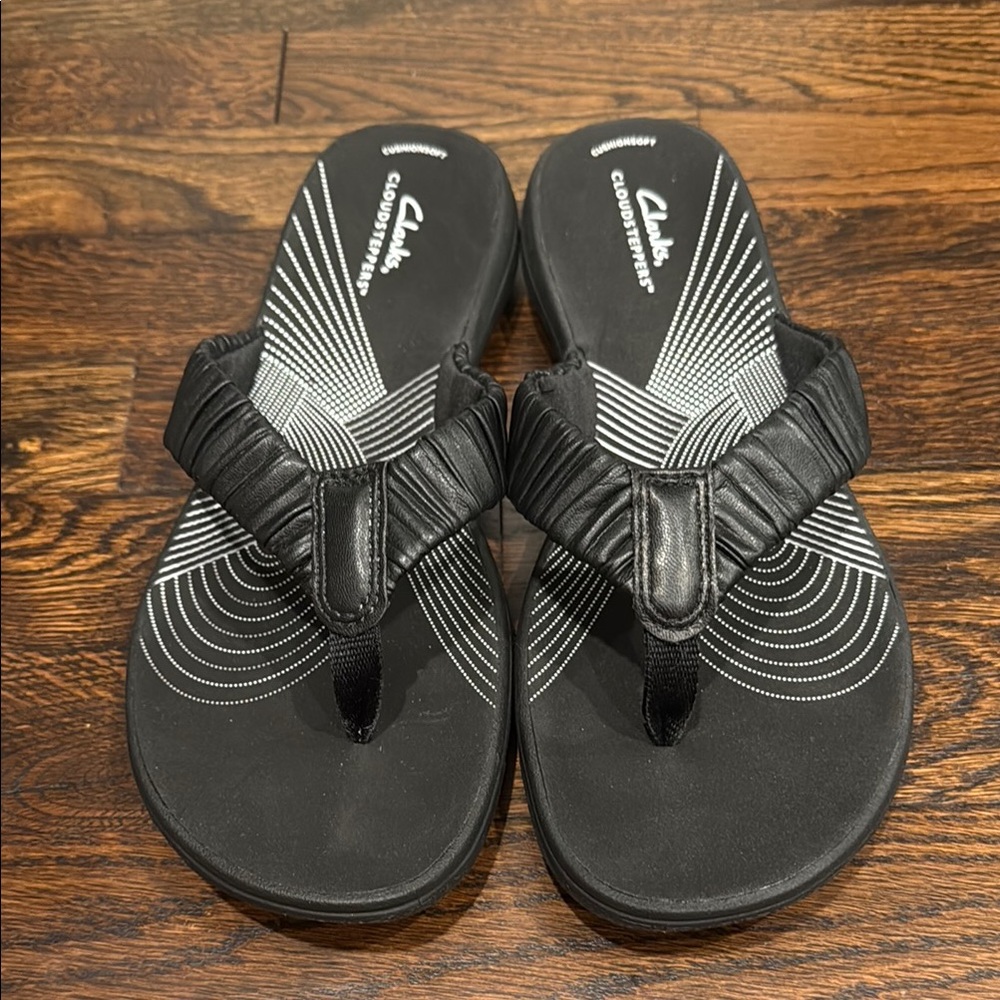 Clarks Black Comfort Flip Flops